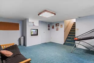 9 W 8th St, Ronkonkoma, NY 11779 - Photo 12