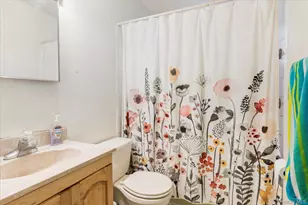 9 W 8th St, Ronkonkoma, NY 11779 - Photo 8