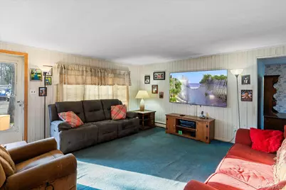 9 W 8th Street, Ronkonkoma, NY 11779 - Photo 2