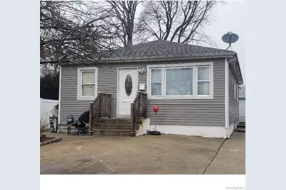 5 Campion Street, Brentwood, NY 11717 - Photo 2