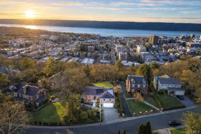 111 Alta Avenue, Yonkers, NY 10705 - Photo 20