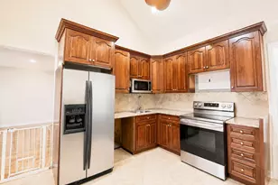 4 Manor Hills Dr, Manorville, NY 11949 - Photo 14