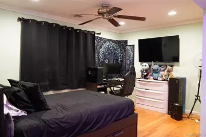 4 Manor Hills Drive, Manorville, NY 11949 - Photo 10