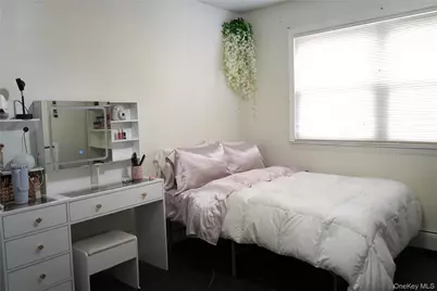 4 Manor Hills Drive, Manorville, NY 11949 - Photo 10