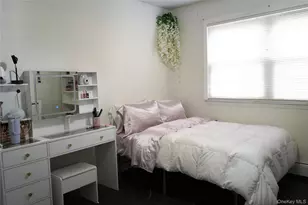 4 Manor Hills Dr, Manorville, NY 11949 - Photo 10