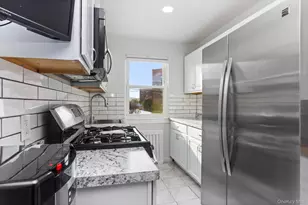 450 Pelham Rd, New Rochelle, NY 10805 - Photo 10