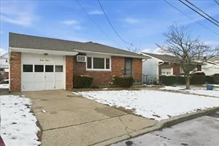 49 Atlantic Ave, Carle Place, NY 11514 - Photo 2