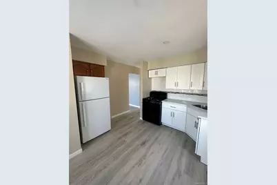 1371 Rosser Avenue, Elmont, NY 11003 - Photo 36