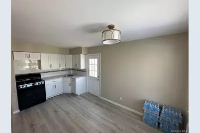 1371 Rosser Avenue, Elmont, NY 11003 - Photo 22