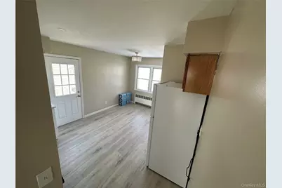 1371 Rosser Avenue, Elmont, NY 11003 - Photo 28