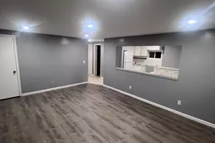 1371 Rosser Ave, Elmont, NY 11003 - Photo 4