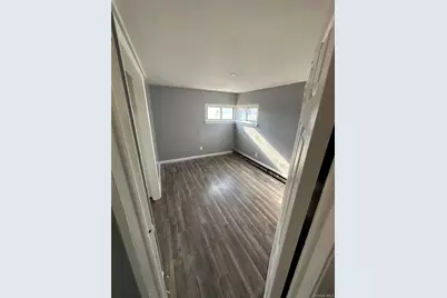 1371 Rosser Avenue, Elmont, NY 11003 - Photo 16