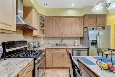 10439 115th Street, Richmond Hill, NY 11419 - Photo 16