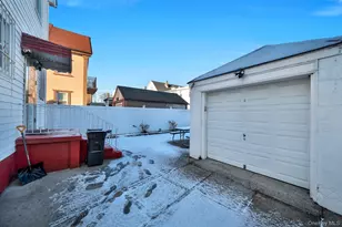 104-39 115th St, Richmond Hill, NY 11419 - Photo 32