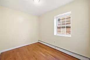 134-10 Farmers Blvd, Jamaica, NY 11434 - Photo 12