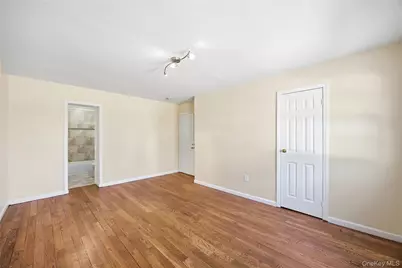 13410 Farmers Boulevard, Jamaica, NY 11434 - Photo 6