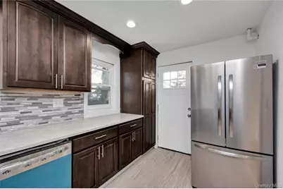 296 Harvard Street, Hempstead, NY 11550 - Photo 16