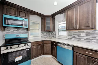 296 Harvard Street, Hempstead, NY 11550 - Photo 14