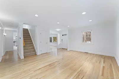 14 Wakefield Road, Scarsdale, NY 10583 - Photo 2