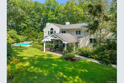 110 Round Hill Road, Scarsdale, NY 10583 - Photo 4