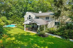 110 Round Hill Rd, Scarsdale, NY 10583 - Photo 4