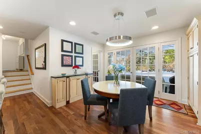 110 Round Hill Road, Scarsdale, NY 10583 - Photo 16