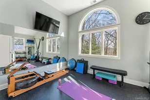 110 Round Hill Rd, Scarsdale, NY 10583 - Photo 30