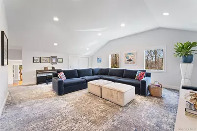 110 Round Hill Road, Scarsdale, NY 10583 - Photo 20