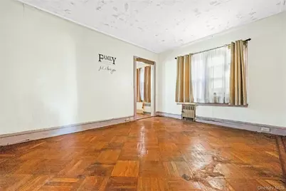 24018 144th Avenue, Rosedale, NY 11422 - Photo 8