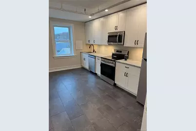 127 South Street #3E, Oyster Bay, NY 11771 - Photo 1