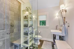 10 Henry St, Southampton, NY 11968 - Photo 12