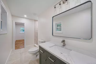 6 Connetquot Drive, Oakdale, NY 11769 - Photo 36