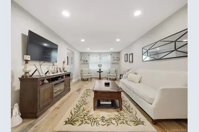 552 Sierra Vista Lane, Valley Cottage, NY 10989 - Photo 8