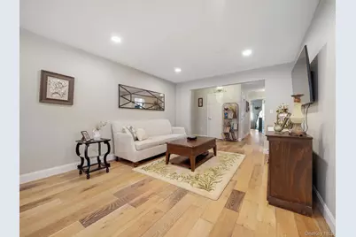 552 Sierra Vista Lane, Valley Cottage, NY 10989 - Photo 10