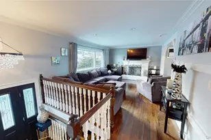 135 Standish Dr, Pearl River, NY 10965 - Photo 2