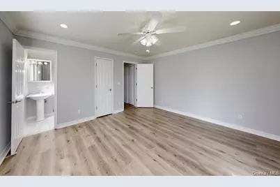 449 Lake Pointe Drive #449, Middle Island, NY 11953 - Photo 8