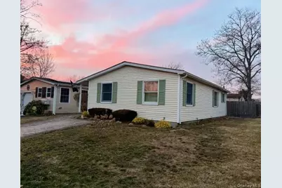 42 Village Circle S, Manorville, NY 11949 - Photo 1