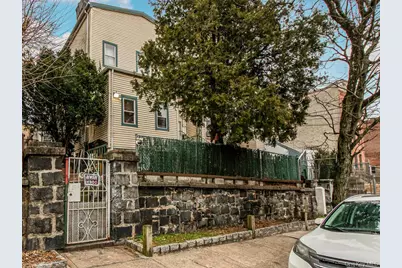 188 Woodworth Avenue, Yonkers, NY 10701 - Photo 2