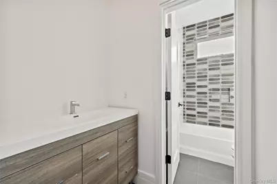 10 Memorial Park #101, Spring Valley, NY 10977 - Photo 16