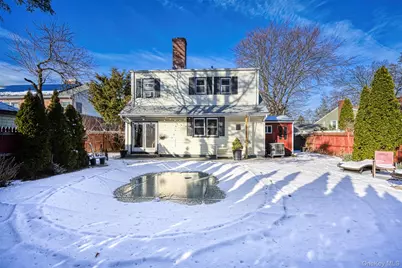 524 Livingston Street, Westbury, NY 11590 - Photo 34