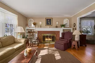 9 Rosalind Rd, Poughkeepsie, NY 12601 - Photo 6