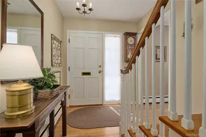 9 Rosalind Road, Poughkeepsie, NY 12601 - Photo 4