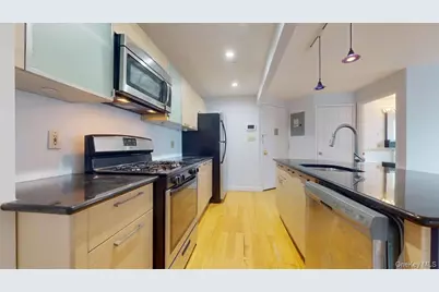 83-75 117th Street #2D, Kew Gardens, NY 11418 - Photo 8