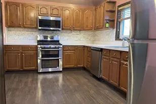 49 Forest Ave, Valley Stream, NY 11581 - Photo 6