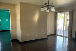 49 Forest Ave, Valley Stream, NY 11581 - Photo 4