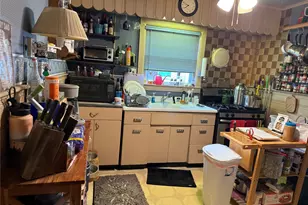 609 Hempstead Gardens Dr, West Hempstead, NY 11552 - Photo 4