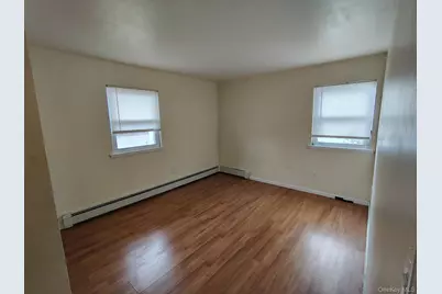 122 W 1st Street, Deer Park, NY 11729 - Photo 8