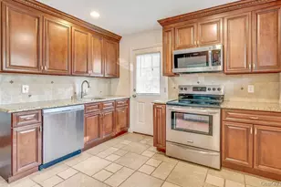 6 Arizona Ave, Syosset, NY 11791 - Photo 6