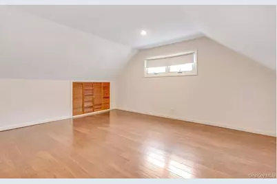 6 Arizona Avenue, Syosset, NY 11791 - Photo 10