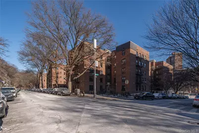 245 Bennett Avenue #1A, New York, NY 10040 - Photo 20